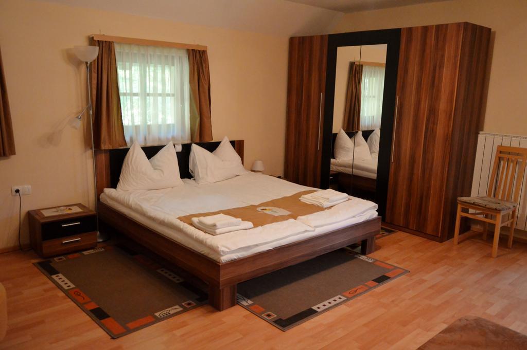 Turisticna Kmetija Cebelji Gradic Apartment Rogasovci Ngoại thất bức ảnh