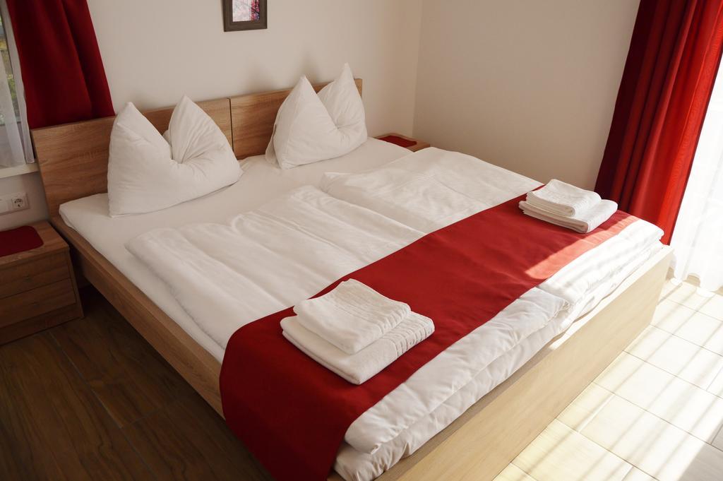 Turisticna Kmetija Cebelji Gradic Apartment Rogasovci Ngoại thất bức ảnh