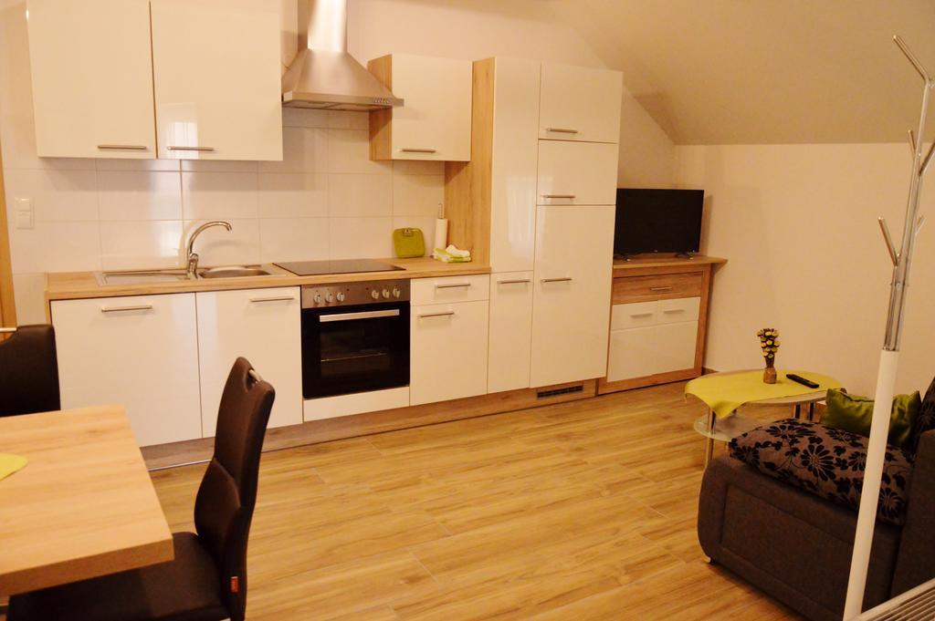 Turisticna Kmetija Cebelji Gradic Apartment Rogasovci Ngoại thất bức ảnh