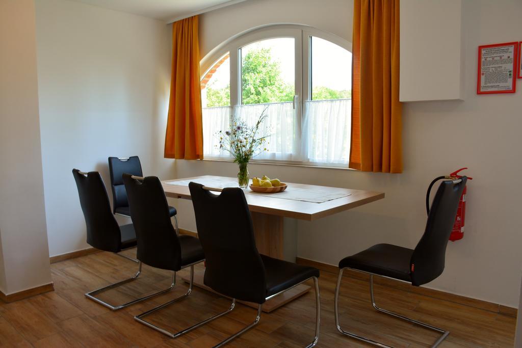 Turisticna Kmetija Cebelji Gradic Apartment Rogasovci Phòng bức ảnh